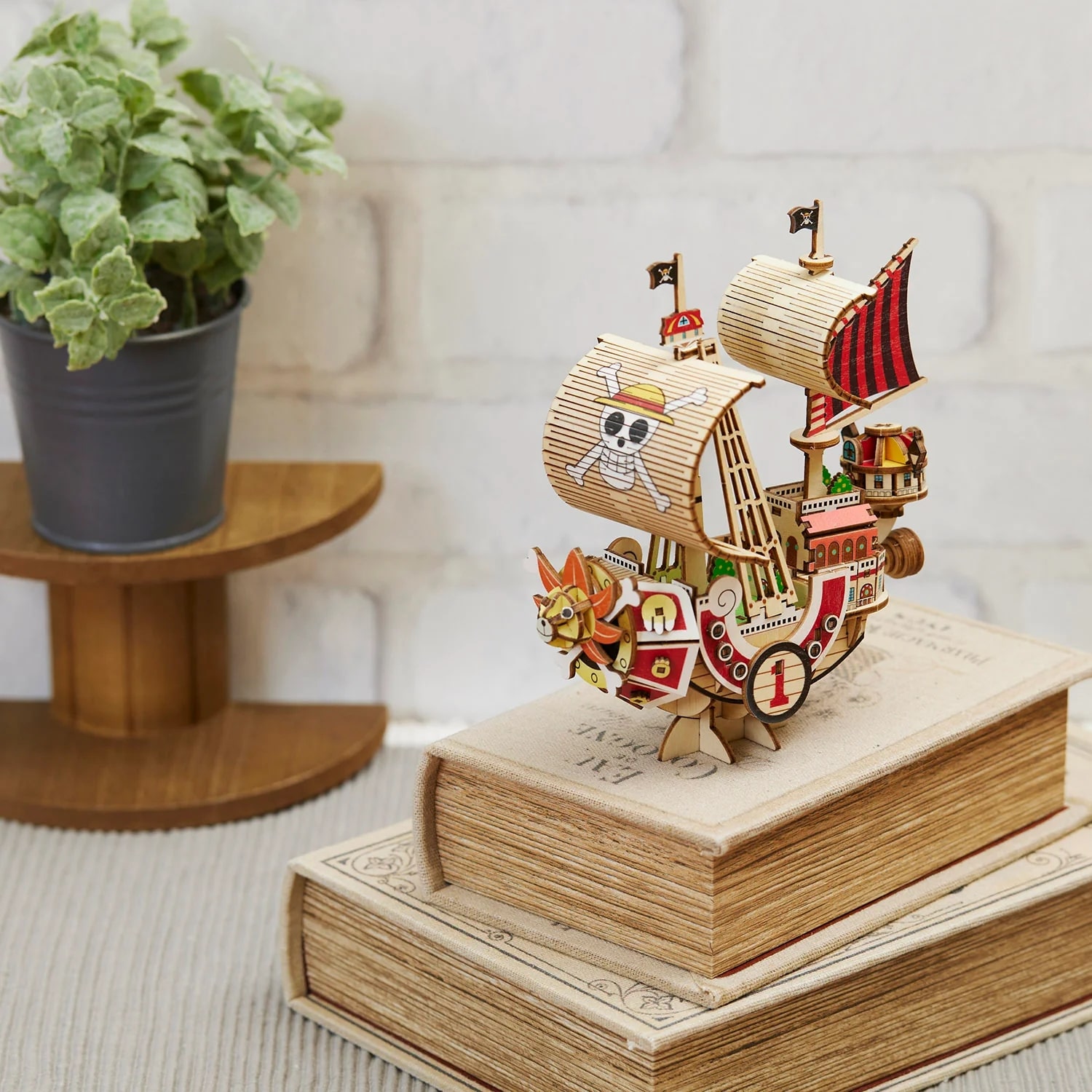 Azone Wa-Gu-Mi Wooden Art One Piece Thousand Sunny