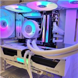 ARMOURY AMD Ryzen 7 9800X3D,  RX 9070 XT, 32GB, 2TB SSD, Win11 Home
