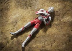 BANDAI Spirits S.H.Figuarts ZOFFY "Ultraman" Action Figure (SHF Figuarts)