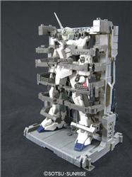 BANDAI Hobby MG 1/100 Unicorn Gundam (Screen Image Special) with MS Cage  'Gundam UC' Kit de modélisation