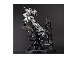 BANDAI Hobby MG 1/100 Unicorn Gundam (Screen Image Special) with MS Cage  'Gundam UC' Kit de modélisation