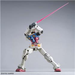 BANDAI Hobby HG 1/144 RX-78-2 Gundam (Beyond Global) Model Kit