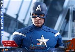 Hot Toys Avengers: Endgame Captain America (2012 Version) 1/6 Sixth Scale Collectible Figure