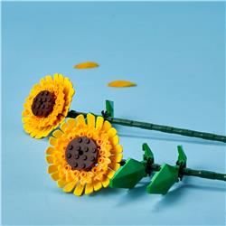 LEGO Sunflowers Building Toy Set 40524