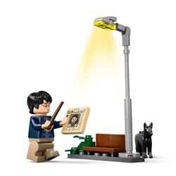 LEGO Harry Potter Knight Bus Adventure, Magic Vehicle Toy for Kids, Un
