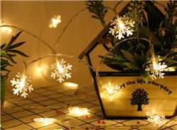 iCAN Indoor Snowflake LED Light chain 120cm long  with 10 LED snowflake in warm white LED - Battery Powered(Open Box)