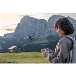 Drone quadricoptère DJI Mini 5 Pro Fly More Combo avec télécommande DJ