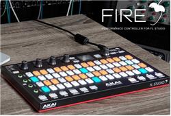 ontrôleur matériel AKAI Professional FIRE pour FL Studio
