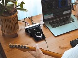 APOGEE USB-C Docking Station for Duet 3, Black