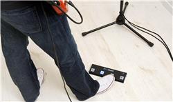 IK Multimedia iRig BlueBoard Contrôleur de plancher sans fil, noir