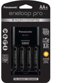 PANASONIC (Eneloop PRO) - Chargeur intelligent avec 4 piles rechargeables AA de 2 550 mAh