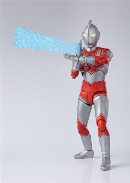 BANDAI Spirits S.H.Figuarts Ultraman Jack "Ultraman" Action Figure (SHF Figuarts)