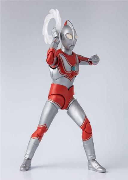 BANDAI Spirits S.H.Figuarts Ultraman Jack "Ultraman" Action Figure (SHF Figuarts)