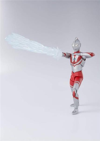 BANDAI Spirits S.H.Figuarts ZOFFY "Ultraman" Action Figure (SHF Figuarts)