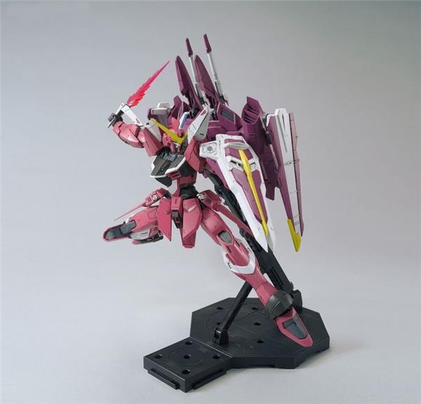 BANDAI Hobby MG 1/100 Justice Gundam 'Gundam SEED' Model kit