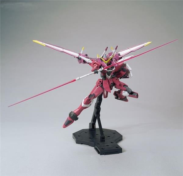 BANDAI Hobby MG 1/100 Justice Gundam 'Gundam SEED' Model kit