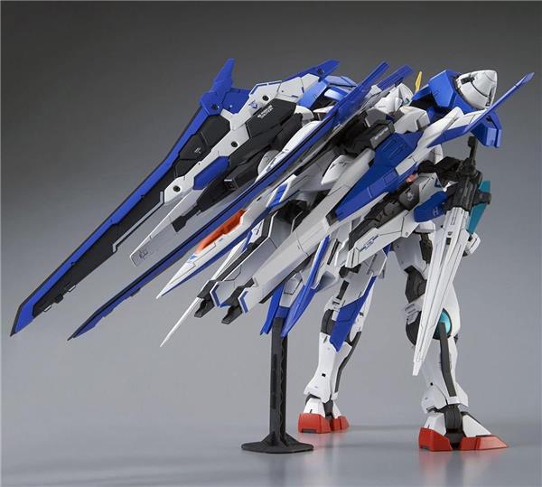 BANDAI Hobby MG 1/100 00 XN Raiser "Gundam 00" Model Kit