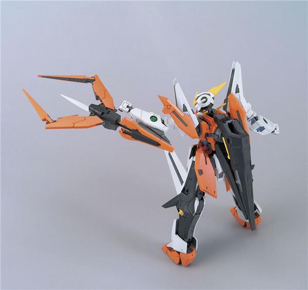 BANDAI Hobby MG 1/100 Gundam Kyrios "Gundam 00" Model Kit