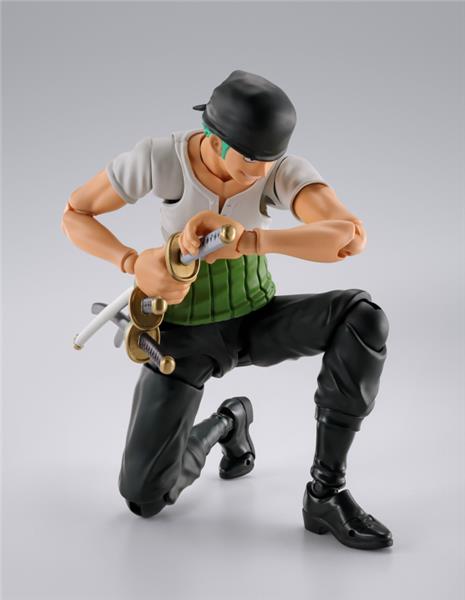 BANDAI Tamashii S.H.Figuarts RORONOA ZORO -ROMANCE DAWN- "ONE PIECE" Action Figure (SHF Figuarts)