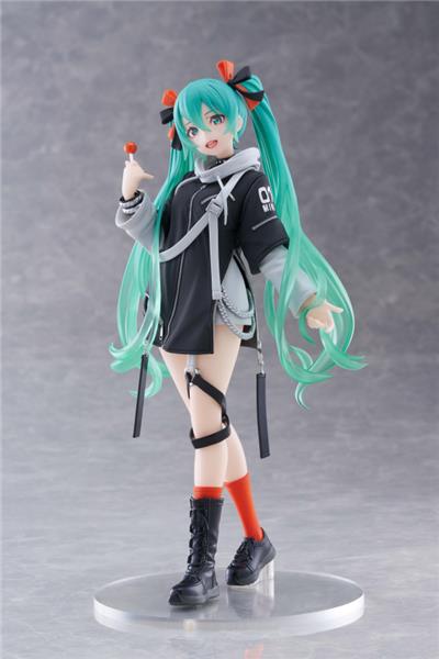 TAITO Hatsune Miku Figure - Fashion (PUNK Ver.)