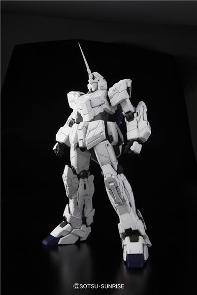 BANDAI Hobby PG 1/60  RX-0 Unicorn Gundam "Gundam UC" Model Kit