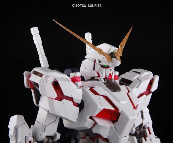 BANDAI Hobby PG 1/60  RX-0 Unicorn Gundam "Gundam UC" Model Kit