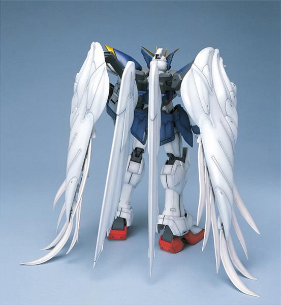 BANDAI Hobby PG 1/60 Wing Gundam Zero (EW) "Gundam Wing: Endless Waltz"  Model Kit