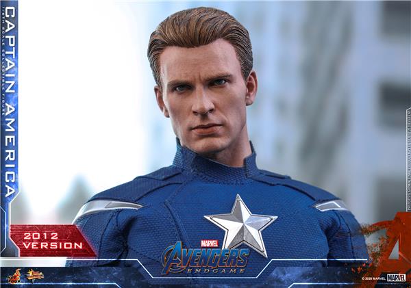 Hot Toys Avengers: Endgame Captain America (2012 Version) 1/6 Sixth Scale Collectible Figure