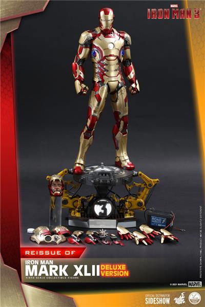 Hot Toys Iron Man 3 Mark XLII (Deluxe Version) 1/4 Quarter Scale Collectible Figure