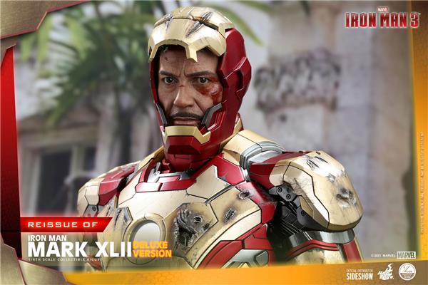 Hot Toys Iron Man 3 Mark XLII (Deluxe Version) 1/4 Quarter Scale Collectible Figure