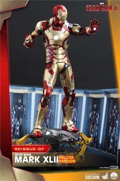 Hot Toys Iron Man 3 Mark XLII (Deluxe Version) 1/4 Quarter Scale Collectible Figure