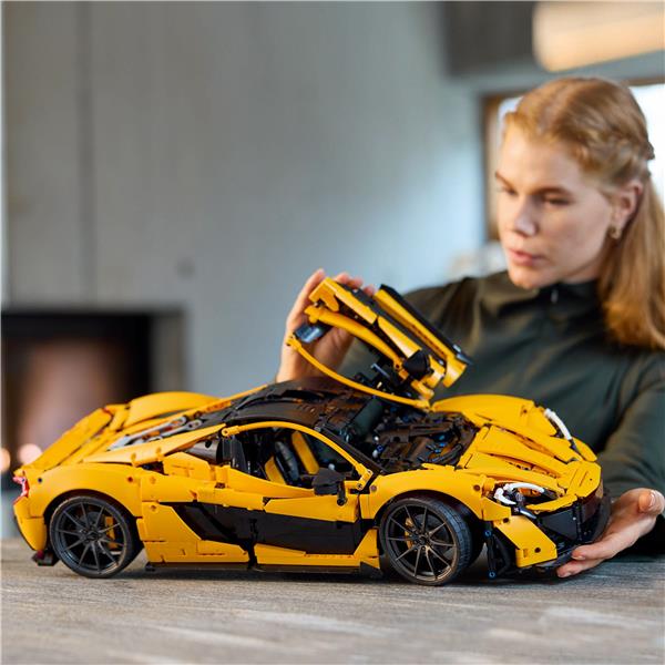 LEGO Technic McLaren P1 Hypercar F1 42172