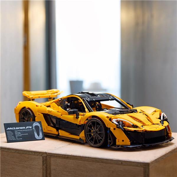 LEGO Technic McLaren P1 Hypercar F1 42172