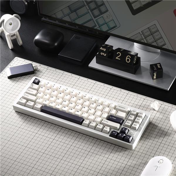 Yunzii AL71 Tri-mode Aluminum RGB Gaming Keyboard(Open Box)