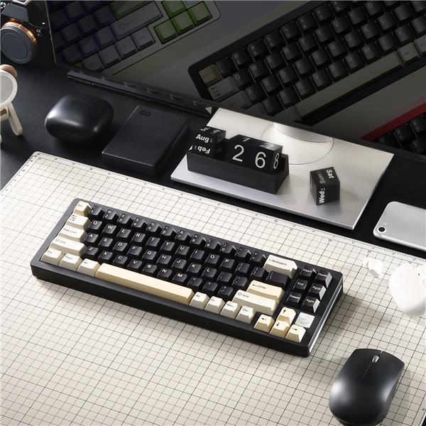 Yunzii AL71 Tri-mode Aluminum RGB Gaming Keyboard Black Colour