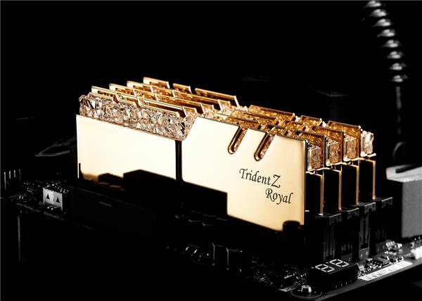 G.SKILL Trident Z ROYAL (Gold) 32 GB (4x8GB) DDR4 3200MHz Memory