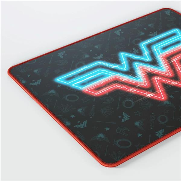 CYBEART Wonder Woman - Electrified Gaming Mouse Pad