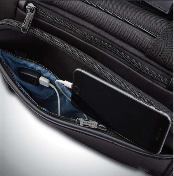 SAMSONITE Pro 15.6" Slim Messenger, Black