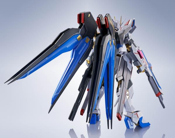 ロボット BANDAI L BUILD STRIKE FREEDOM GUNDAM Bandai Hobby #14 RG Strike Freedom Model Kit (1/144 Scale