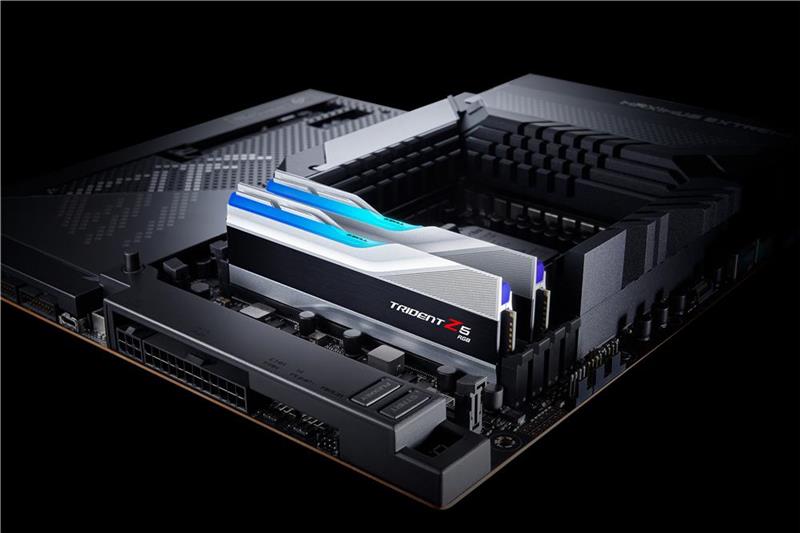 G.SKILL Trident Z5 RGB 32GB (2x16GB) DDR5 7200MHz CL34 UDIMM