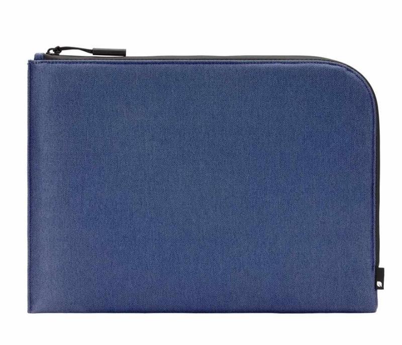 Incase, Facet 15/16 inch Sleeve, Navy